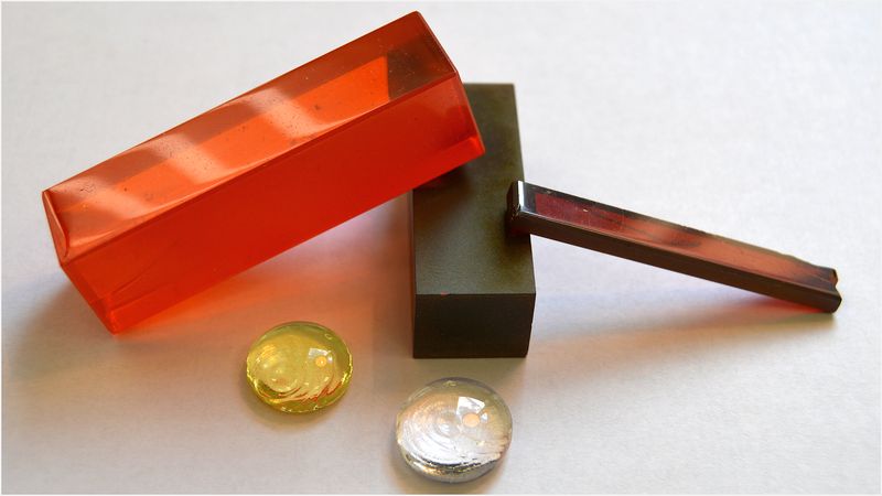 The fascinating world of glass