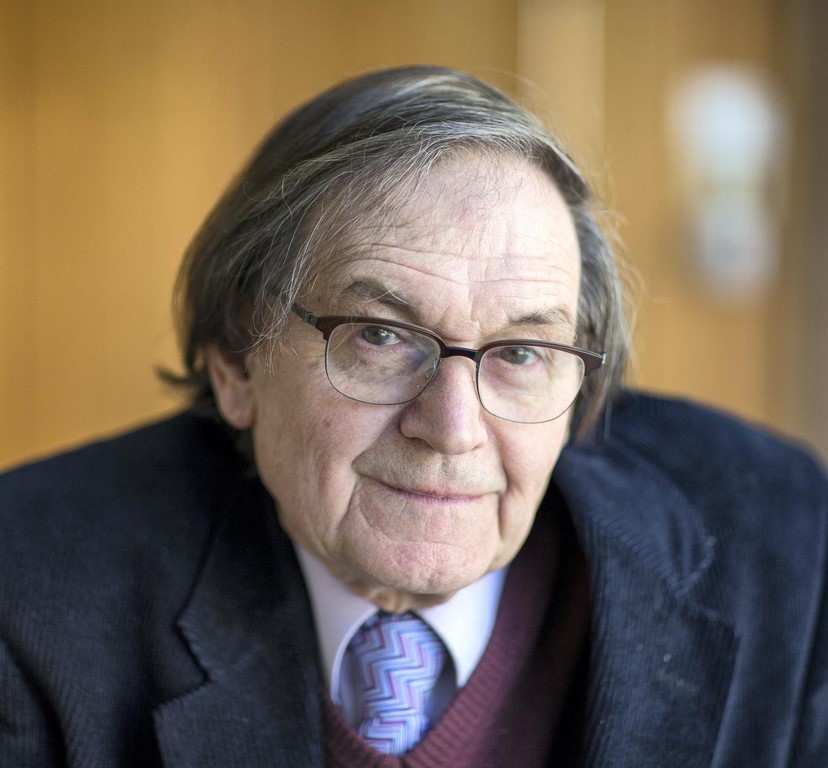 Pozvánka na prednášku: Professor Sir Roger Penrose, OM FRS